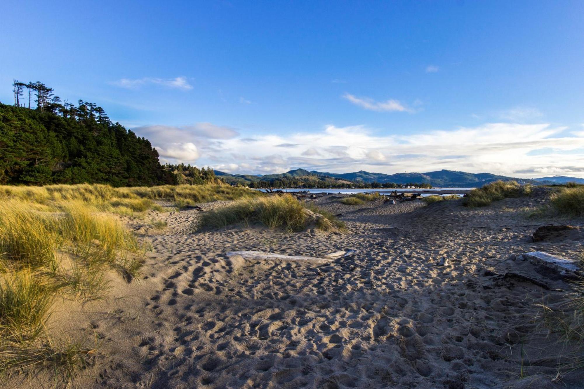 Waters Edge Apartamento Salishan Beach Quarto foto